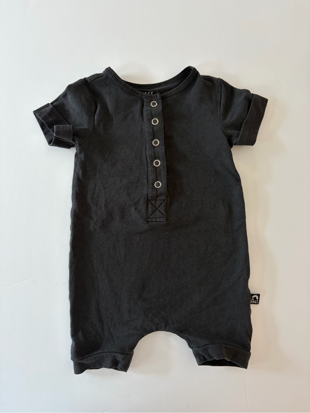 Rags to Raches Toddler Black Cotton Bamboo Romper Size 6-12 Mo Cool Baby Clothes